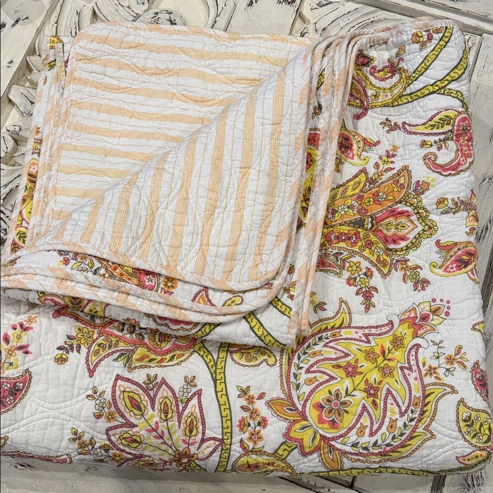 Artisan De Luxe Reversible Quilt Q SZ Pink/Yellow Pastels Floral Boho Cotton